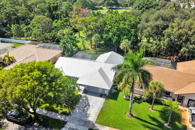 4270 NW 9th Street, Delray Beach FL 33445 - Delray Beach, FL - Photo 2