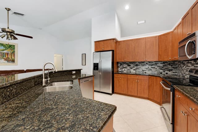4270 NW 9th Street, Delray Beach FL 33445 - Delray Beach, FL - Photo 7