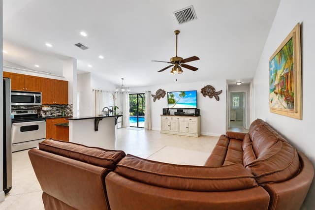 4270 NW 9th Street, Delray Beach FL 33445 - Delray Beach, FL - Photo 4
