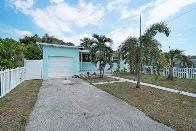 2517 Rodman Street, Hollywood FL 33020 - Hollywood, FL - Photo 2