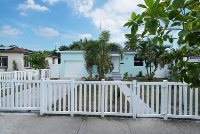 2517 Rodman Street, Hollywood FL 33020 - Hollywood, FL - Photo 4