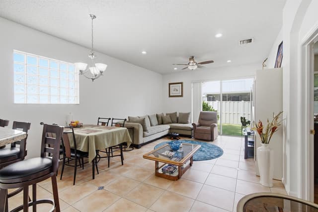 4801 NW 20TH Place, Coconut Creek FL 33063 - Coconut Creek, FL - Photo 2
