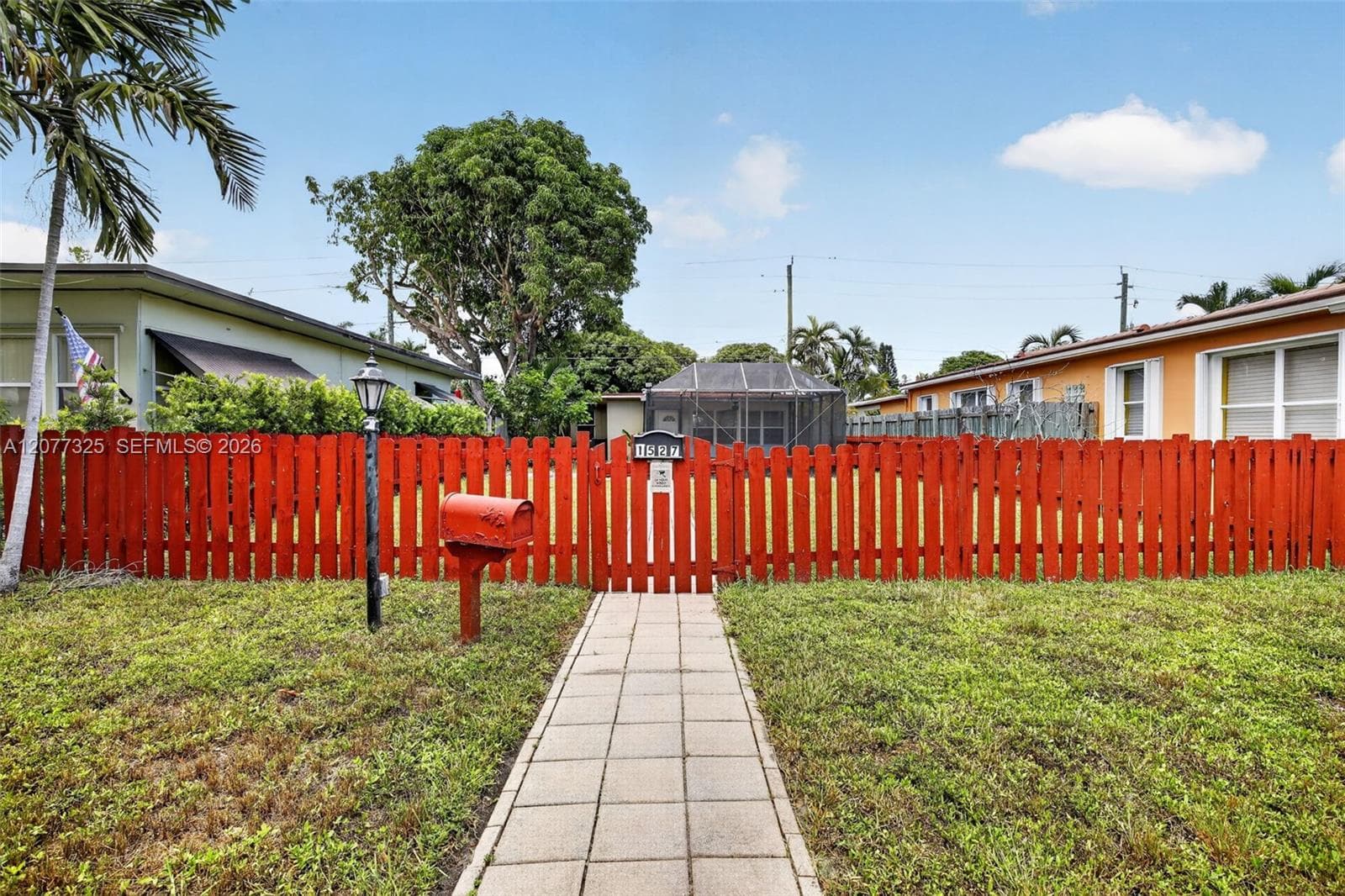 1527 Jackson St, Hollywood FL 33020 - Hollywood, FL - Photo 1