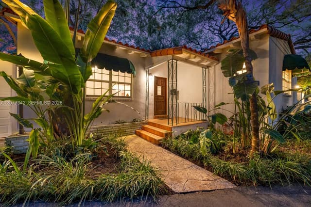5111 Maggiore St, Coral Gables FL 33146 - Coral Gables, FL - Photo 2