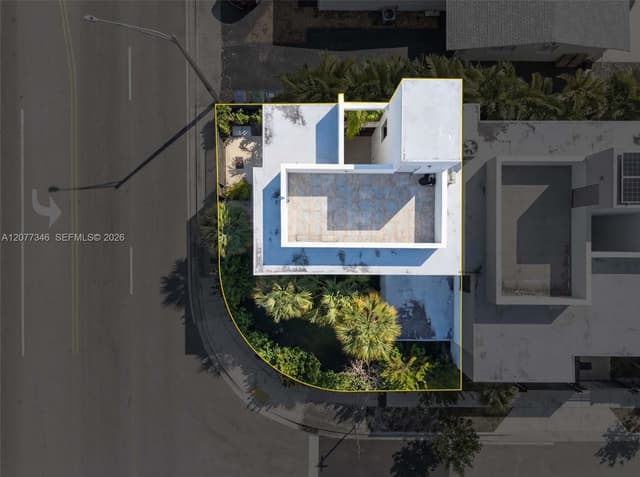 11 NE 51 # A, Miami FL 33137 - Miami, FL - Photo 2
