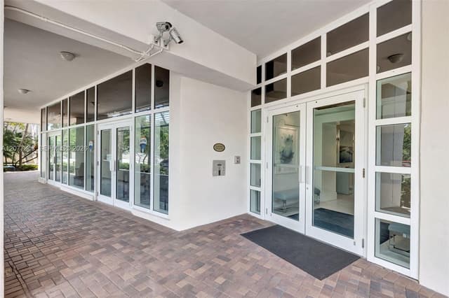 111 SE 8th Ave # 705, Fort Lauderdale FL 33301 - Fort Lauderdale, FL - Photo 4