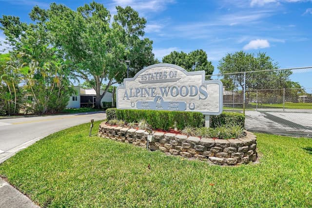 8630 BRIDLE PATH Court # 207, Davie FL 33328 - Davie, FL - Photo 2