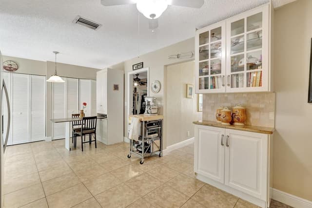 8630 BRIDLE PATH Court # 207, Davie FL 33328 - Davie, FL - Photo 6