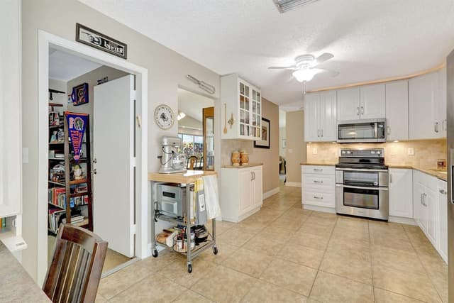 8630 BRIDLE PATH Court # 207, Davie FL 33328 - Davie, FL - Photo 5