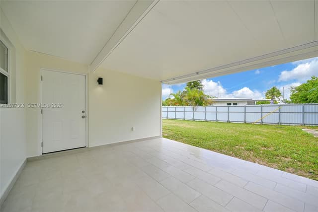 28740 SW 143rd Ct, Homestead FL 33033 - Homestead, FL - Photo 2
