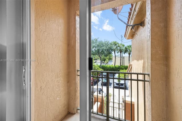 2312 Coral Reef Ct # 4704, Dania Beach FL 33312 - Dania Beach, FL - Photo 3