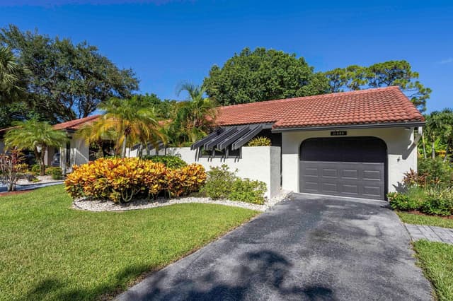 21680 Tall Palm Circle # B, Boca Raton FL 33433 - Boca Raton, FL - Photo 2