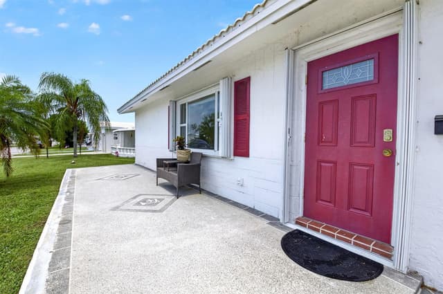 2116 SW 22ND Court, Boynton Beach FL 33426 - Boynton Beach, FL - Photo 3