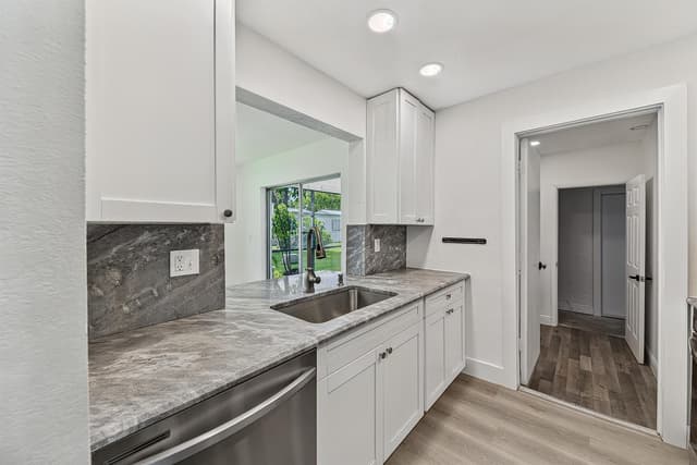 1190 NW 90TH Avenue, Plantation FL 33322 - Plantation, FL - Photo 2