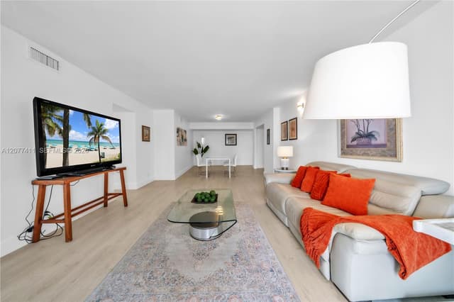 2401 S Ocean Dr # 507, Hollywood FL 33019 - Hollywood, FL - Photo 3