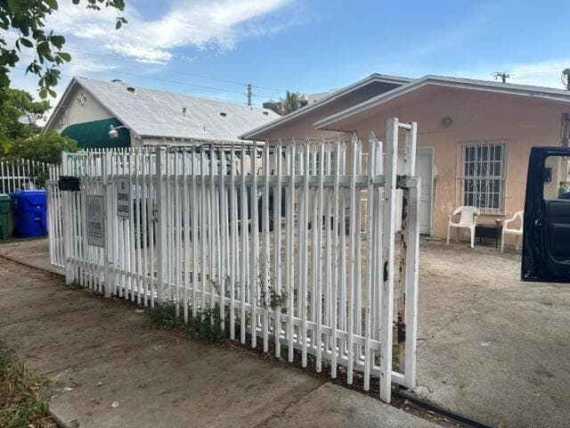 255 NW 27TH Court, Miami FL 33125 - Miami, FL - Photo 3