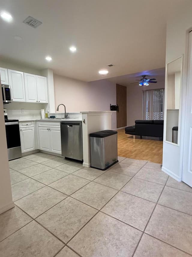 4167 CRYSTAL LAKE Drive, Deerfield Beach FL 33064 - Deerfield Beach, FL - Photo 4