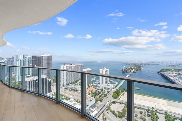 1400 Biscayne Blvd # 4203, Miami FL 33132 - Miami, FL - Photo 2