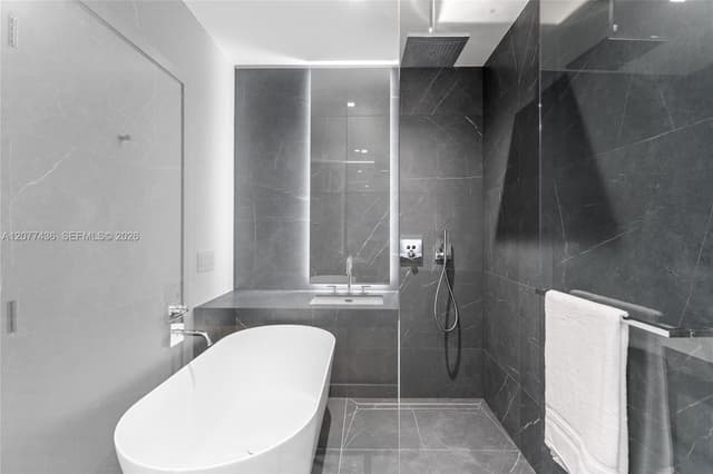 1400 Biscayne Blvd # 4203, Miami FL 33132 - Miami, FL - Photo 6