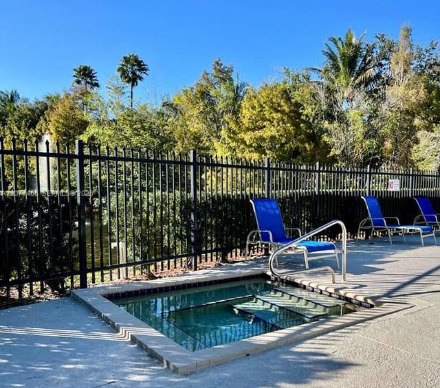 721 N Pine Island Rd # 213, Plantation FL 33324 - Plantation, FL - Photo 4