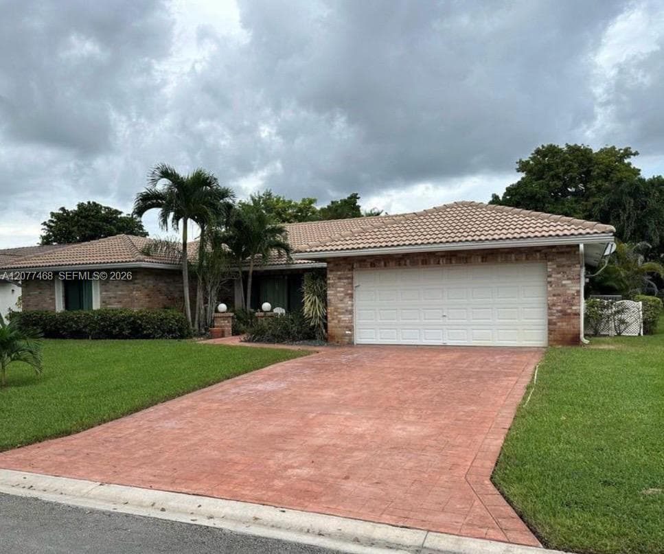 913 NW 110th Ln, Coral Springs FL 33071 - Coral Springs, FL - Photo 1