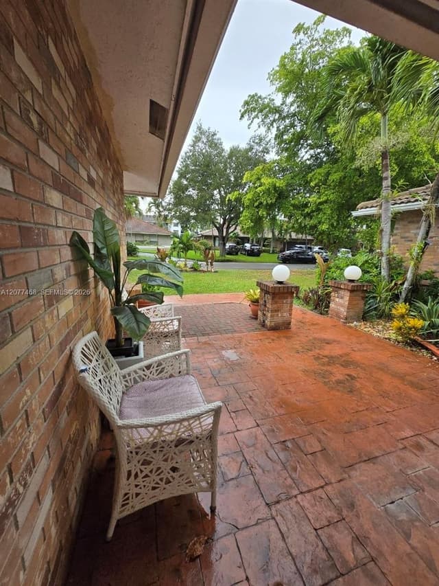 913 NW 110th Ln, Coral Springs FL 33071 - Coral Springs, FL - Photo 5