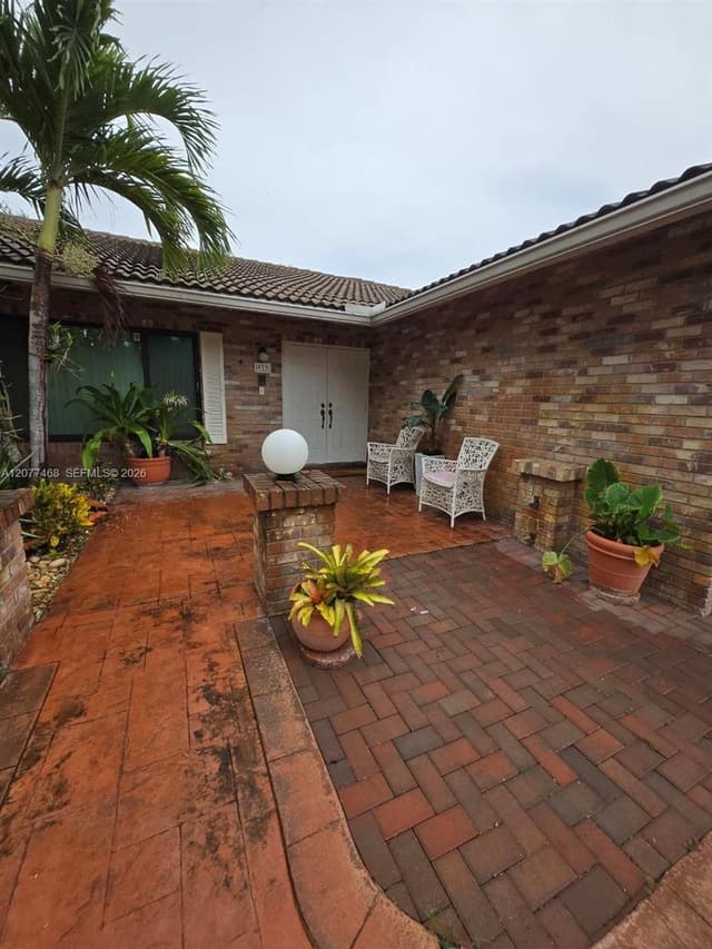 913 NW 110th Ln, Coral Springs FL 33071 - Coral Springs, FL - Photo 4