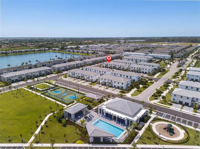 746 SE 14th St, Homestead FL 33034 - Homestead, FL - Photo 3