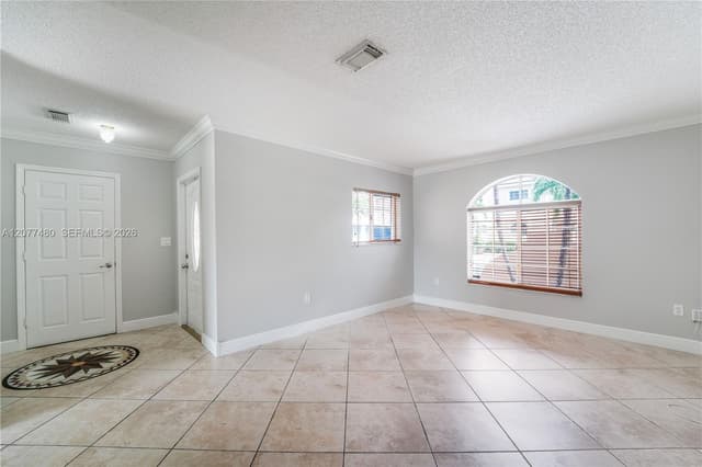 15354 SW 36th Ter, Miami FL 33185 - Miami, FL - Photo 4