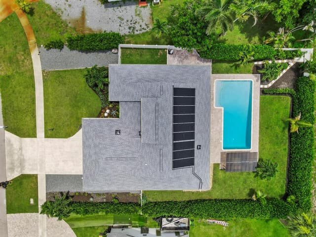 1102 Kriss Lane, Jupiter FL 33458 - Jupiter, FL - Photo 2