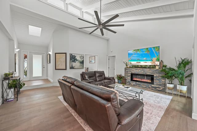 1102 Kriss Lane, Jupiter FL 33458 - Jupiter, FL - Photo 7