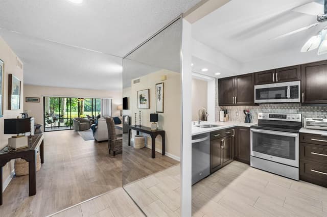 11223 Aspen Glen Drive, Boynton Beach FL 33437 - Boynton Beach, FL - Photo 6