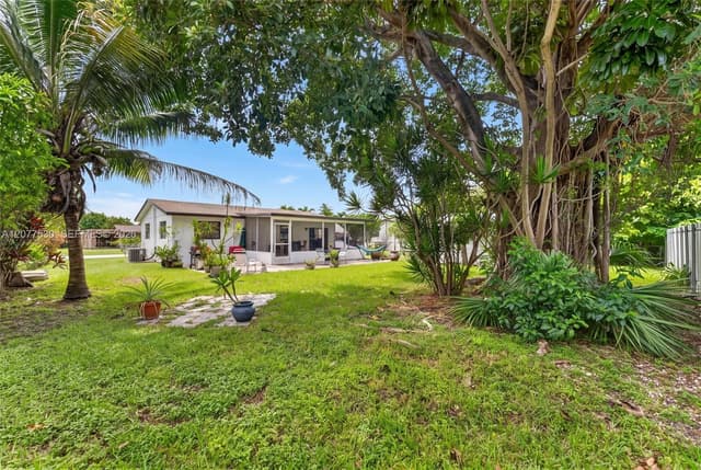 19721 SW 114th Ct, Miami FL 33157 - Miami, FL - Photo 5