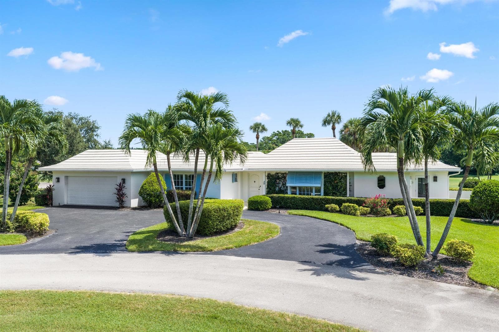4 COUNTRY CLUB Circle, FL 33436 - Photo 1