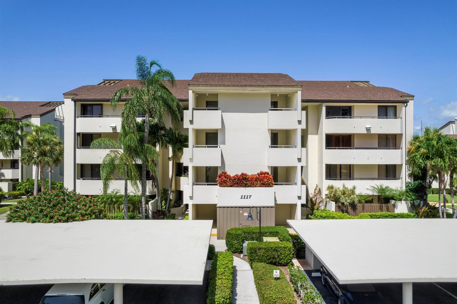 1117 MARINE Way E, North Palm Beach FL 33408