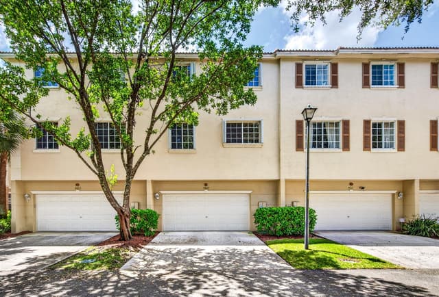 4607 Danson Way, Delray Beach FL 33445 - Delray Beach, FL - Photo 4