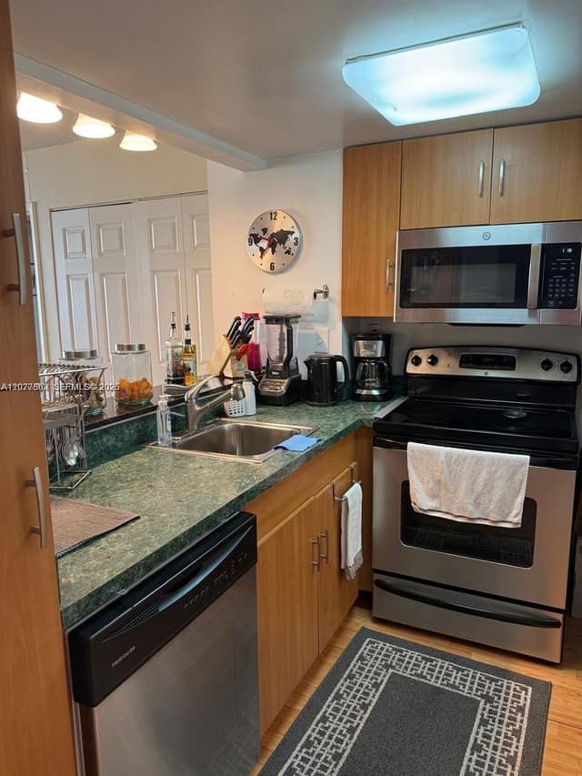 540 Brickell Key Dr # 910, Miami FL 33131 - Miami, FL - Photo 6