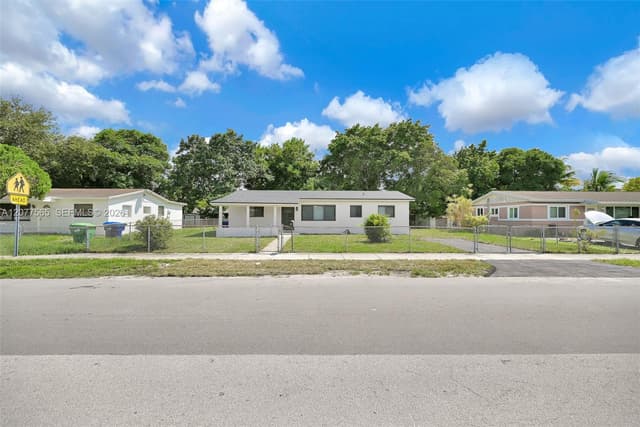 2470 NW 179th St, Miami Gardens FL 33056 - Miami Gardens, FL - Photo 3