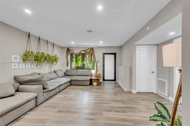 12230 NW 22nd Ct, Miami FL 33167 - Miami, FL - Photo 6