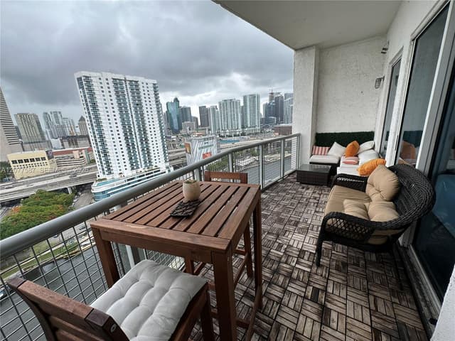 10 SW South River Dr, Miami FL 33130 - Miami, FL - Photo 6
