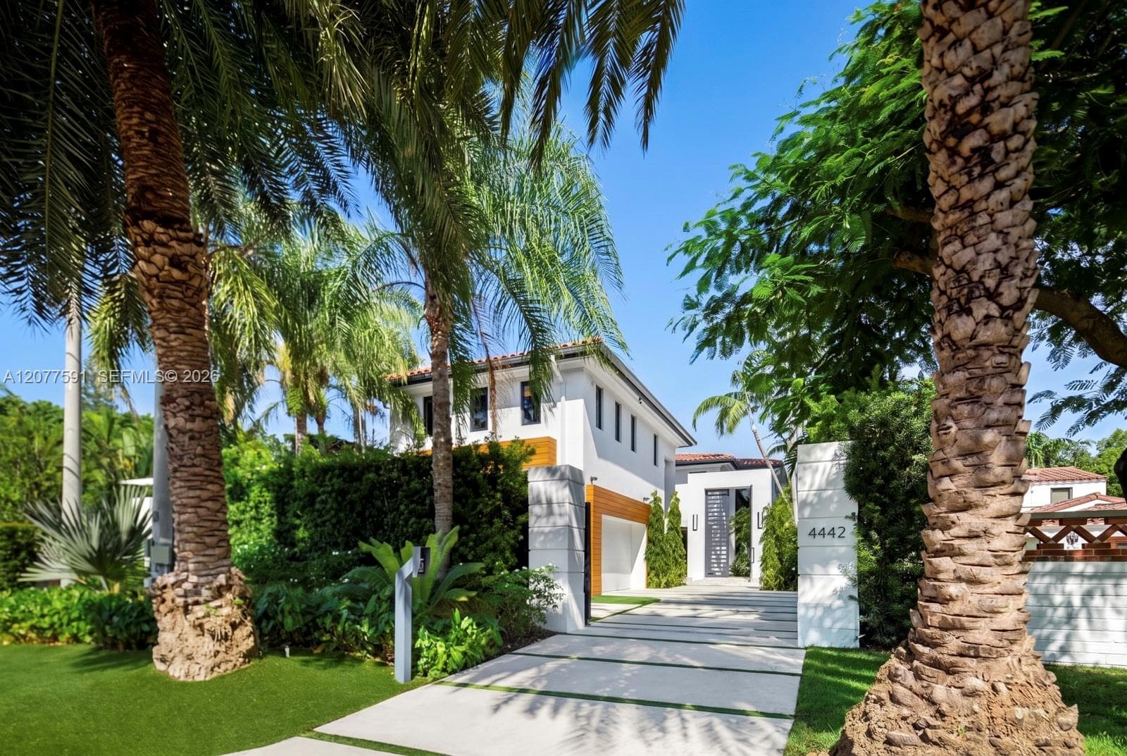 4442 Prairie Ave, Miami Beach FL 33140 - Miami Beach, FL - Photo 1