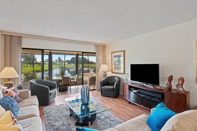 5152 Golfview Court, Delray Beach FL 33484 - Delray Beach, FL - Photo 4