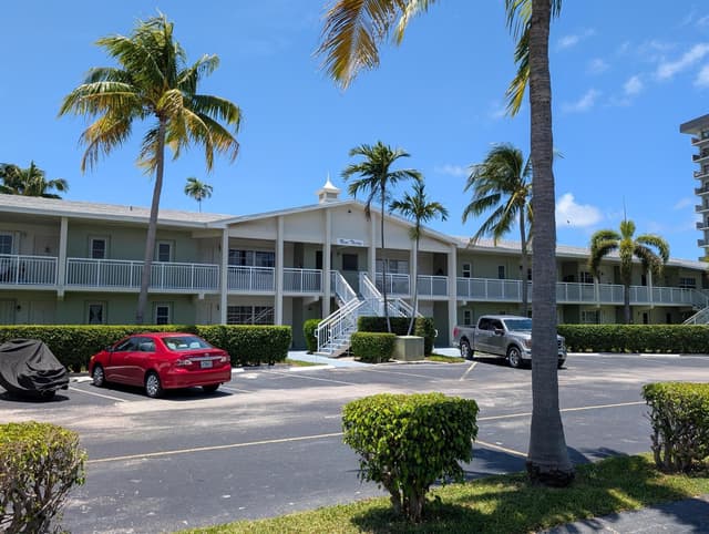 930 SE 9th Avenue # 11, Pompano Beach FL 33060 - Pompano Beach, FL - Photo 2