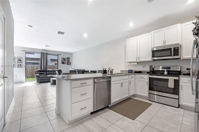 23357 SW 110th Ct, Homestead FL 33032 - Homestead, FL - Photo 2