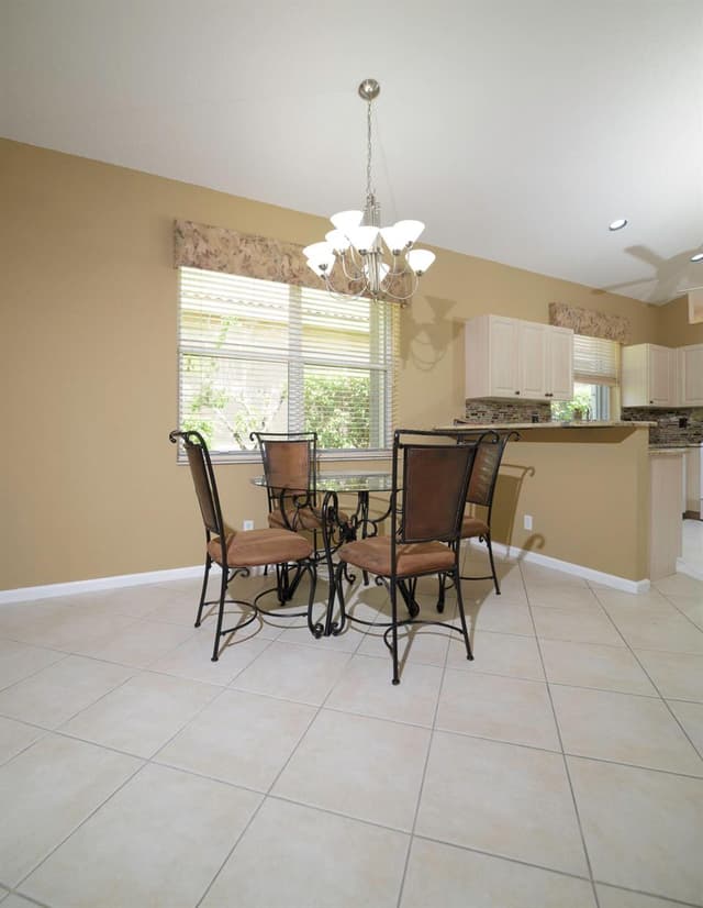 10052 Diamond Lake Drive, Boynton Beach FL 33437 - Boynton Beach, FL - Photo 7