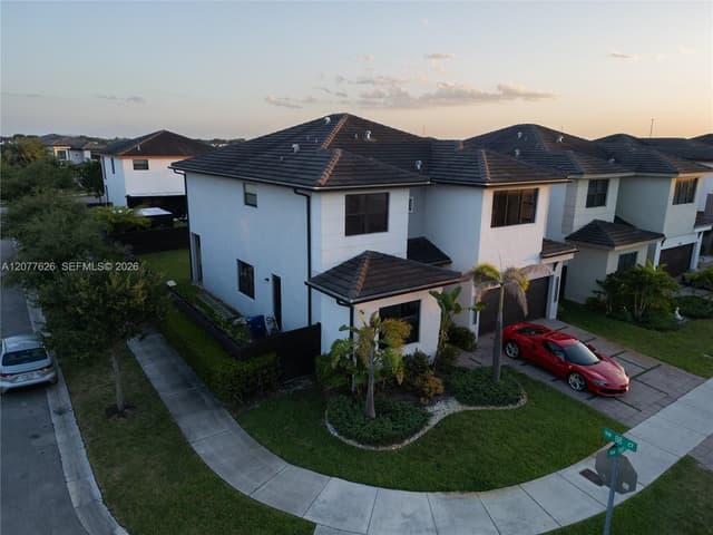 8824 NW 161st Ter, Miami Lakes FL 33018 - Miami Lakes, FL - Photo 5