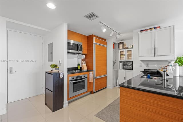 50 Biscayne Blvd # 2507, Miami FL 33132 - Miami, FL - Photo 7