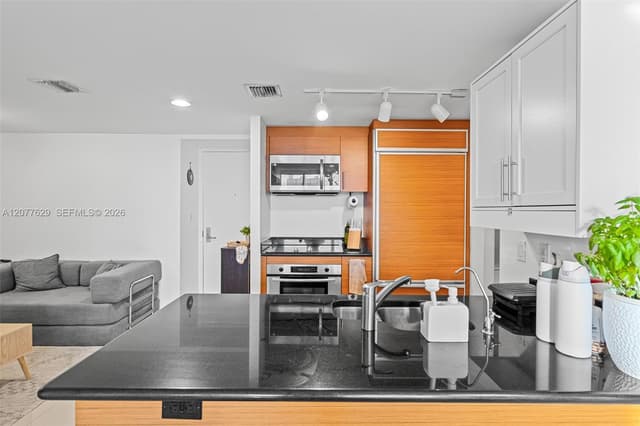 50 Biscayne Blvd # 2507, Miami FL 33132 - Miami, FL - Photo 4