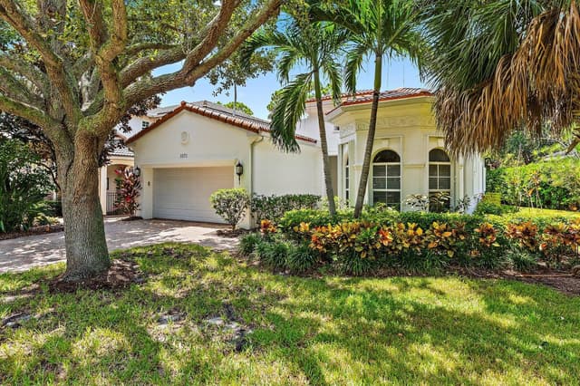 1071 Vintner Boulevard, Palm Beach Gardens FL 33410 - Palm Beach Gardens, FL - Photo 2