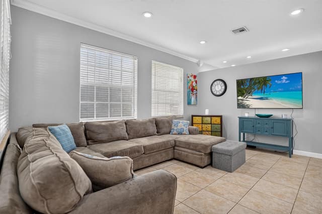9135 Dupont Place, Wellington FL 33414 - Wellington, FL - Photo 7